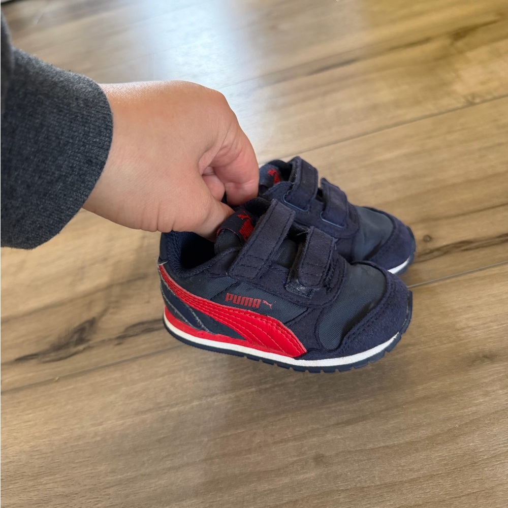 Puma Kids Navy and Red Hook-and-Loop Sneakers